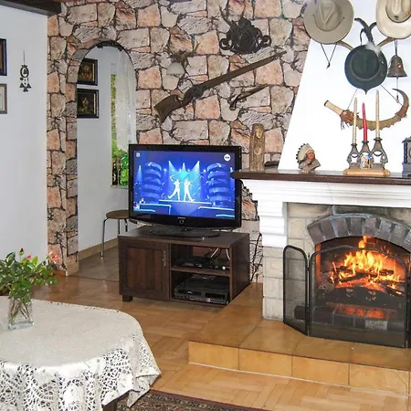 Cozy In With Wifi بيت للعطل